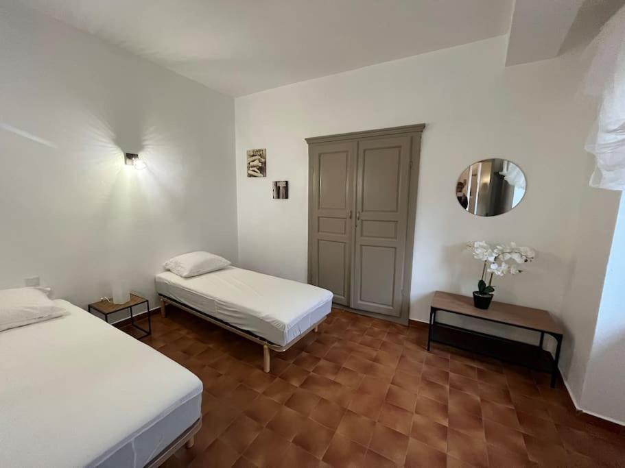 T3 Au Coeur De La Vieille Ville De Porto-Vecchio 外观 照片